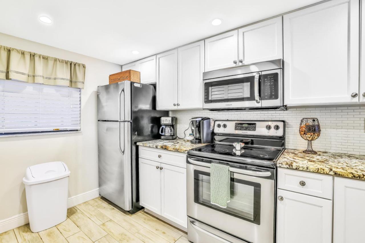 Cocoas By The Sea Apartment Cocoa Beach Bagian luar foto